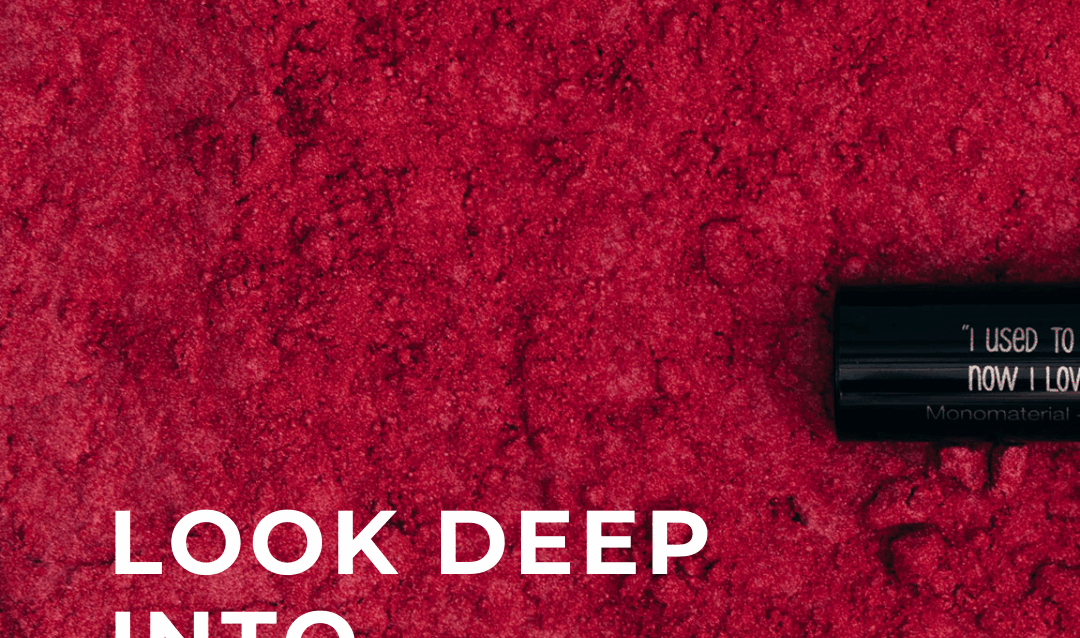 Affiche Weckerle Packaging avec citation Look deep into nature sur fond rouge texturé